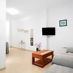 Aptº Jabega, Familias Y Parejas 科尼尔-德拉弗龙特拉