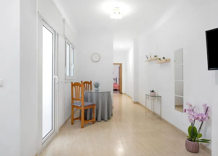 דירה Aptº Jabega, Familias Y Parejas קוניל דה לה פרונטרה