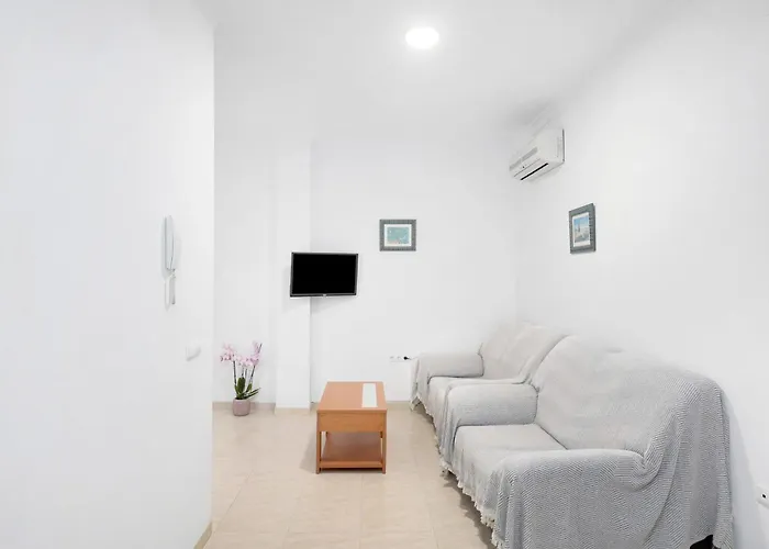 Aptº Jábega, Familias Y Parejas