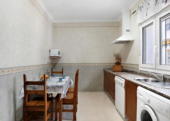 Appartement Aptº Jabega, Familias Y Parejas *