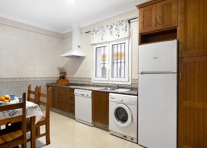 Aptº Jabega, Familias Y Parejas Appartement *